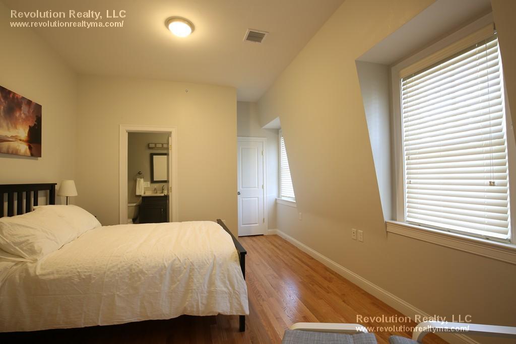 2 bed, 2 bath apartment for rent at 20 George St Unit 2R, East Somerville — photo 6 of 8
