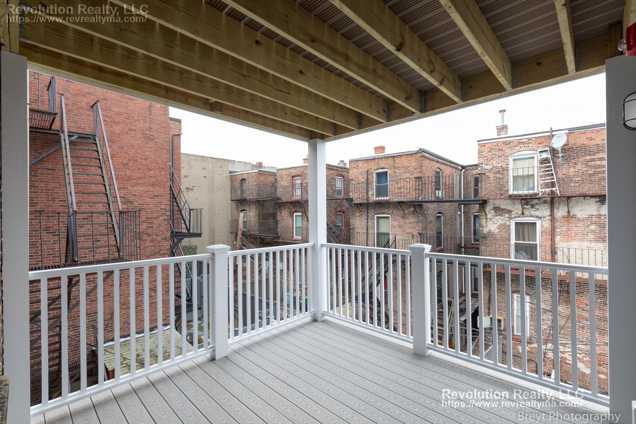 15 Kenilworth St, South End