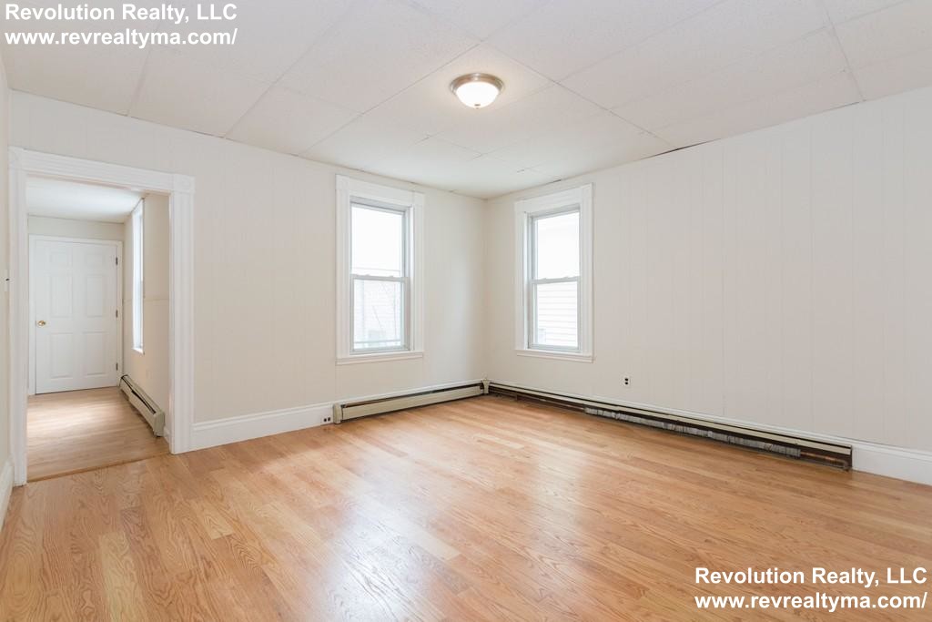 27 Pinckney St, East Somerville