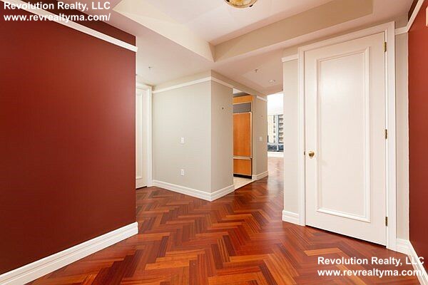 1 Avery St, Downtown