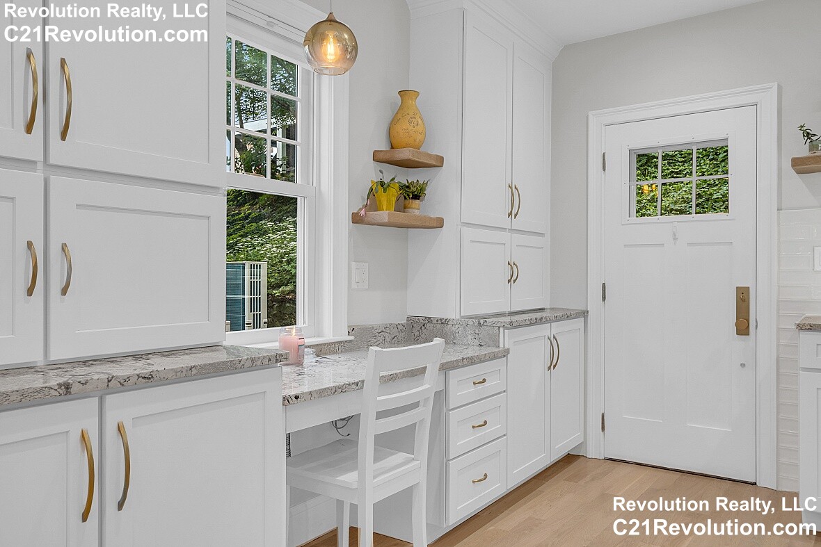 66 Atherton Rd, Corey Hill