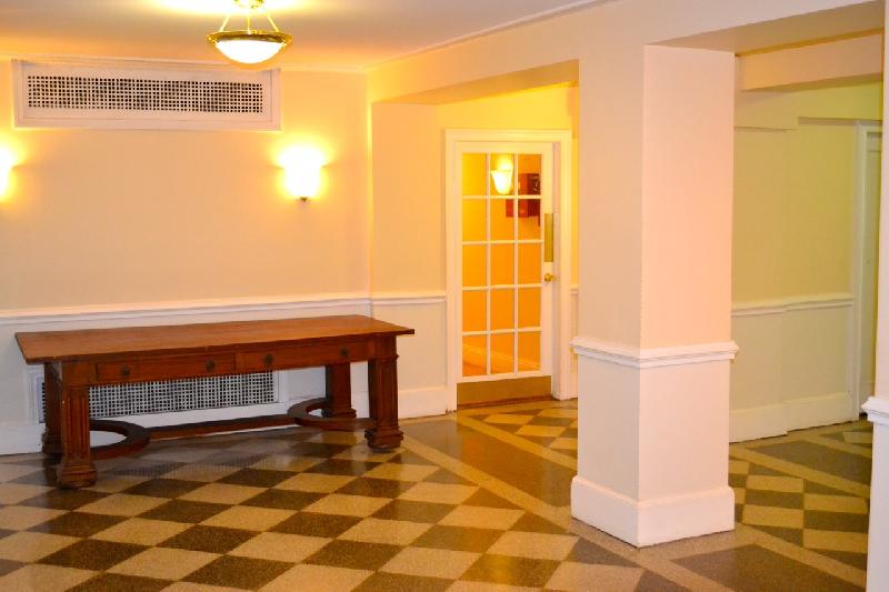 16 Chauncy St, Neighborhood Nine