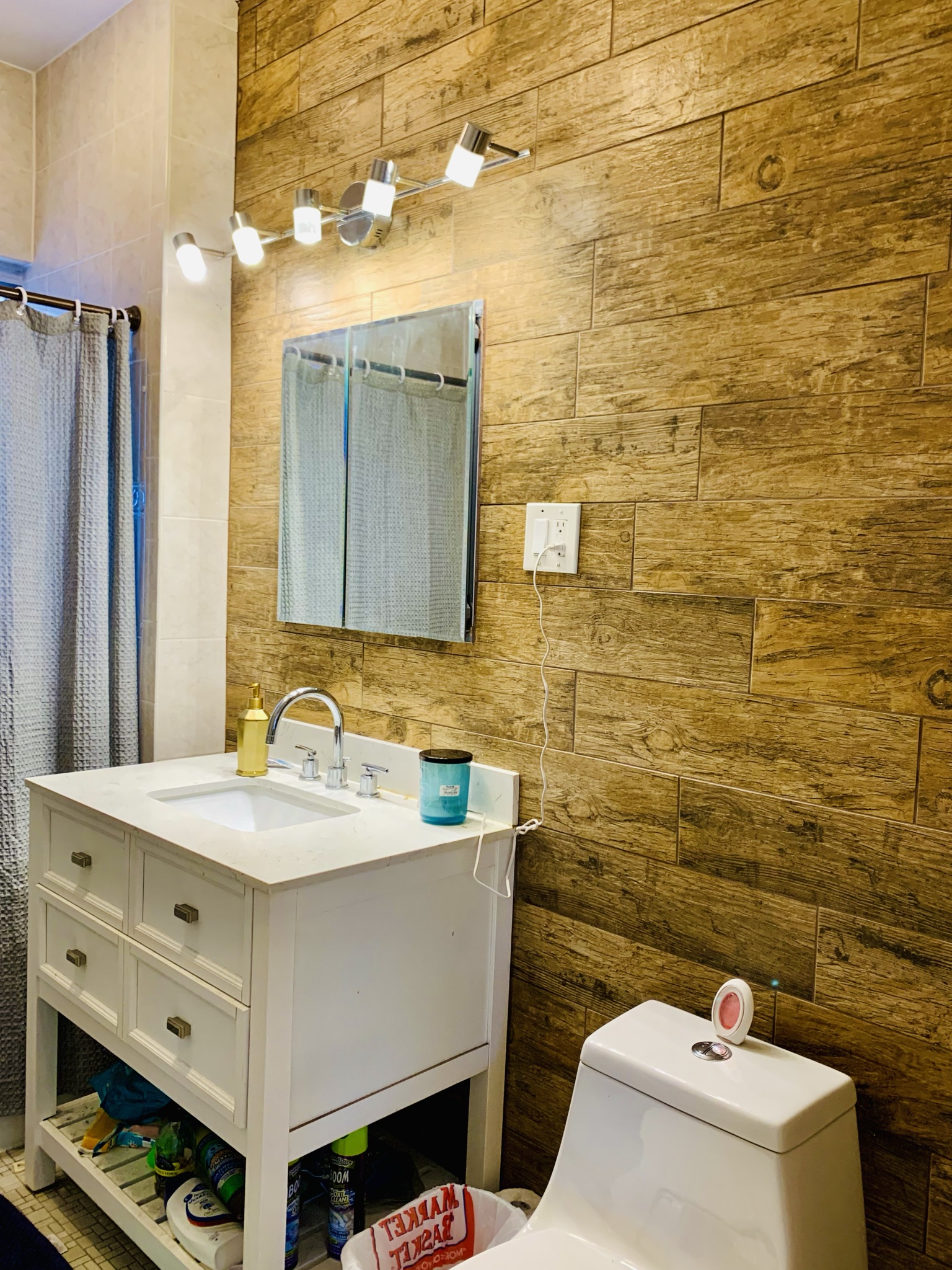 3 bed, 1 bath apartment for rent at 8 Eulita Ter Unit 3, Brighton — photo 6 of 19