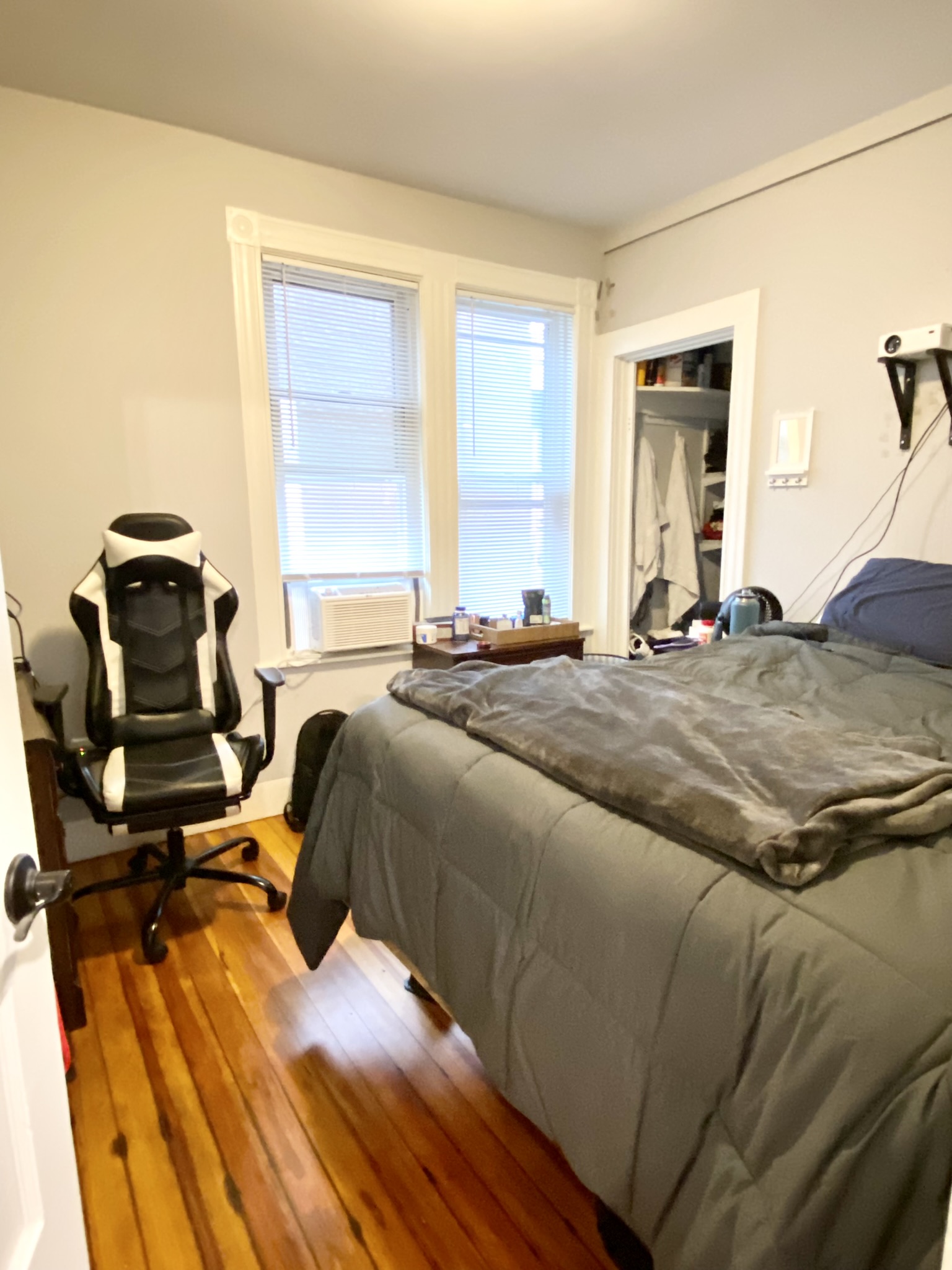 56 Mansfield St, Allston