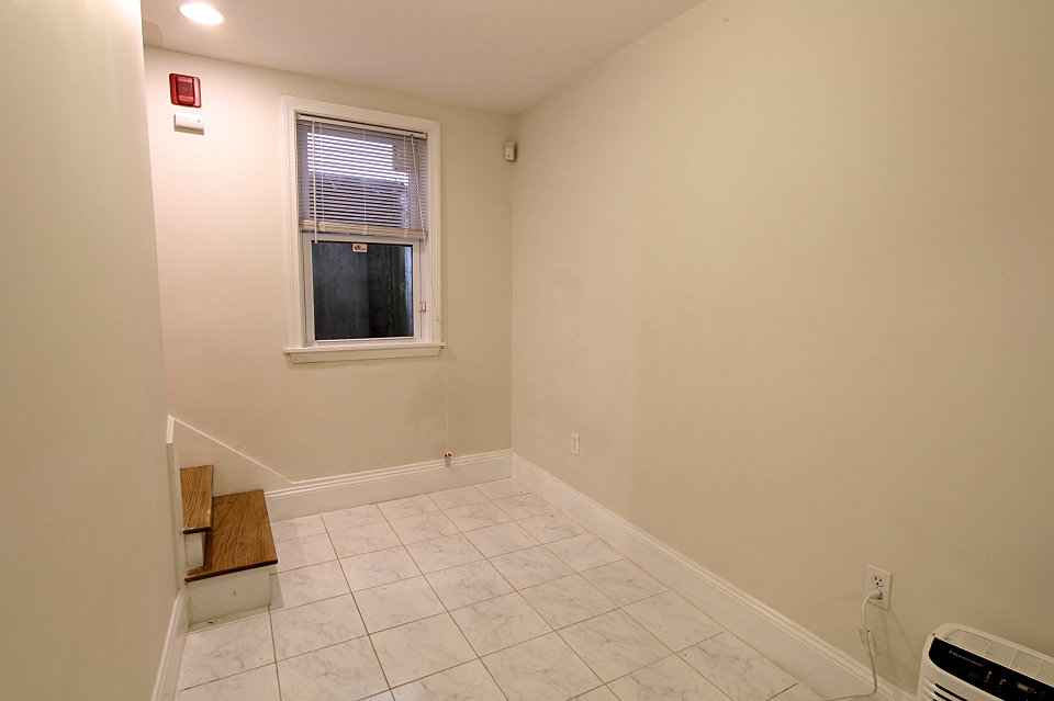Photos of apartment on Aspinwal Ave.,Brookline MA 02446