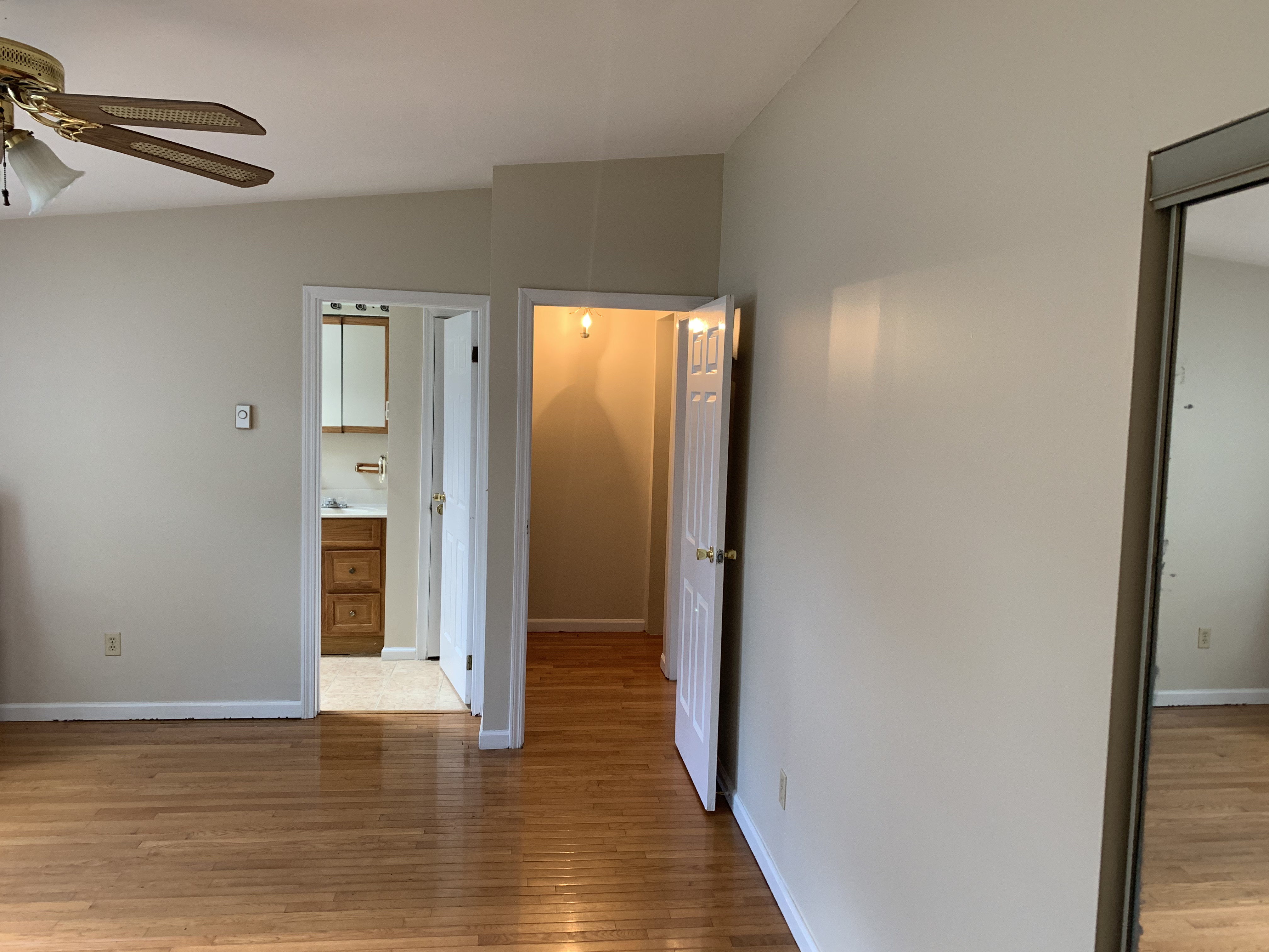 2 bed, 1.5 bath apartment for rent at 50 Hicks Ave Unit 15, Medford — photo 10 of 23