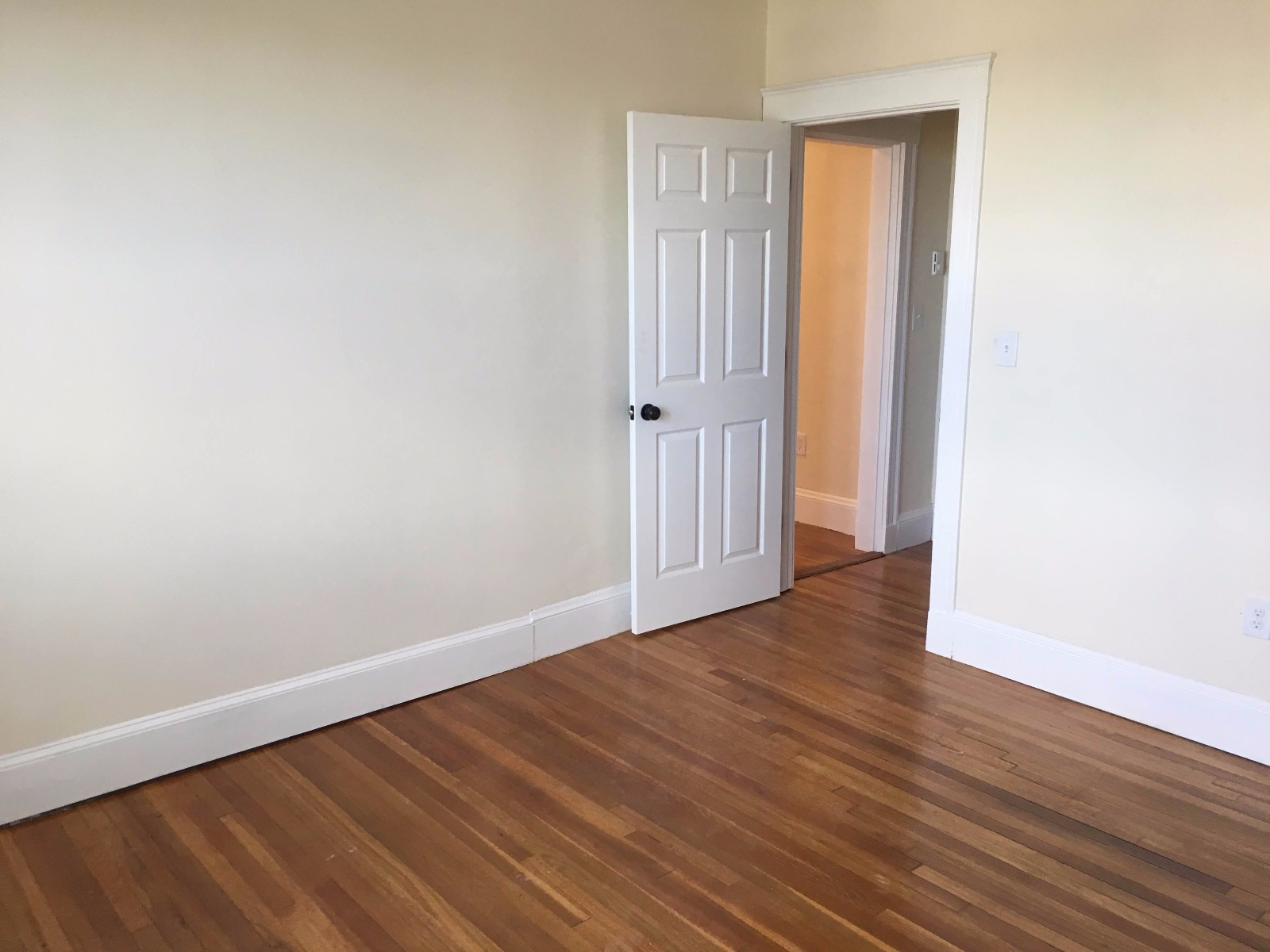 379 Broadway, Winter Hill