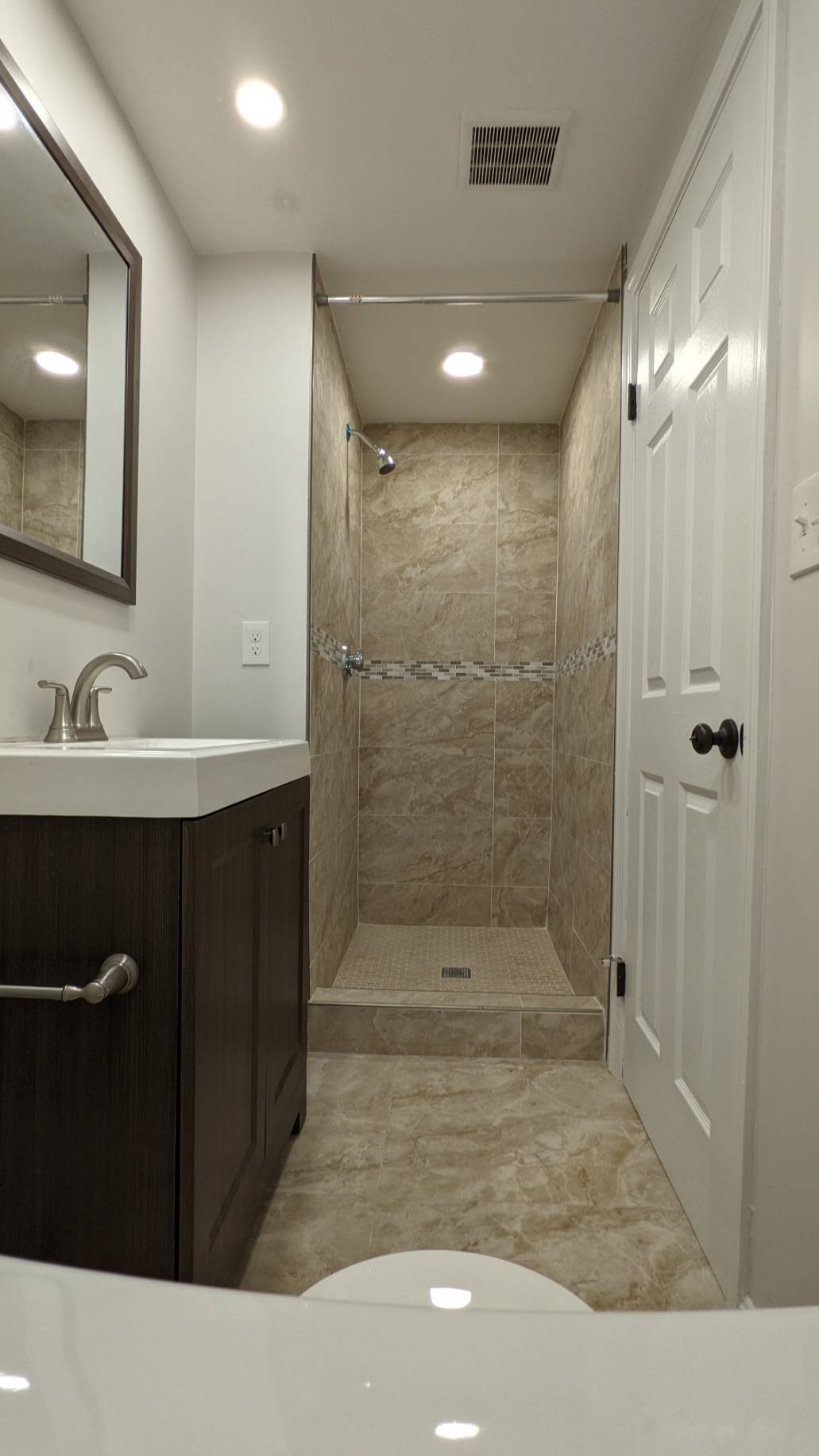 3 bed, 2 bath apartment for rent at 22 Lawton Pl Unit 0, Waltham — photo 8 of 14