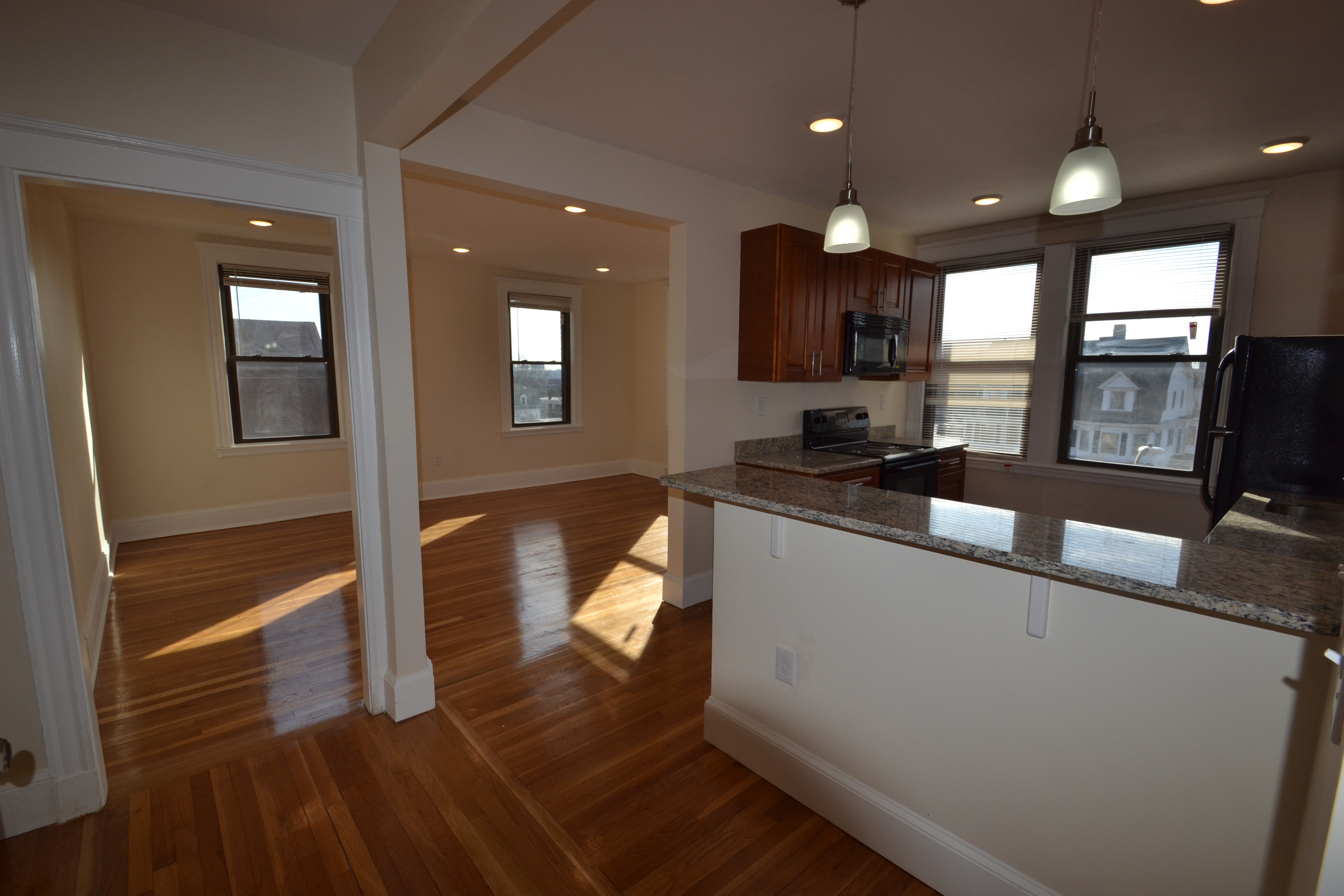 379 Broadway, Winter Hill