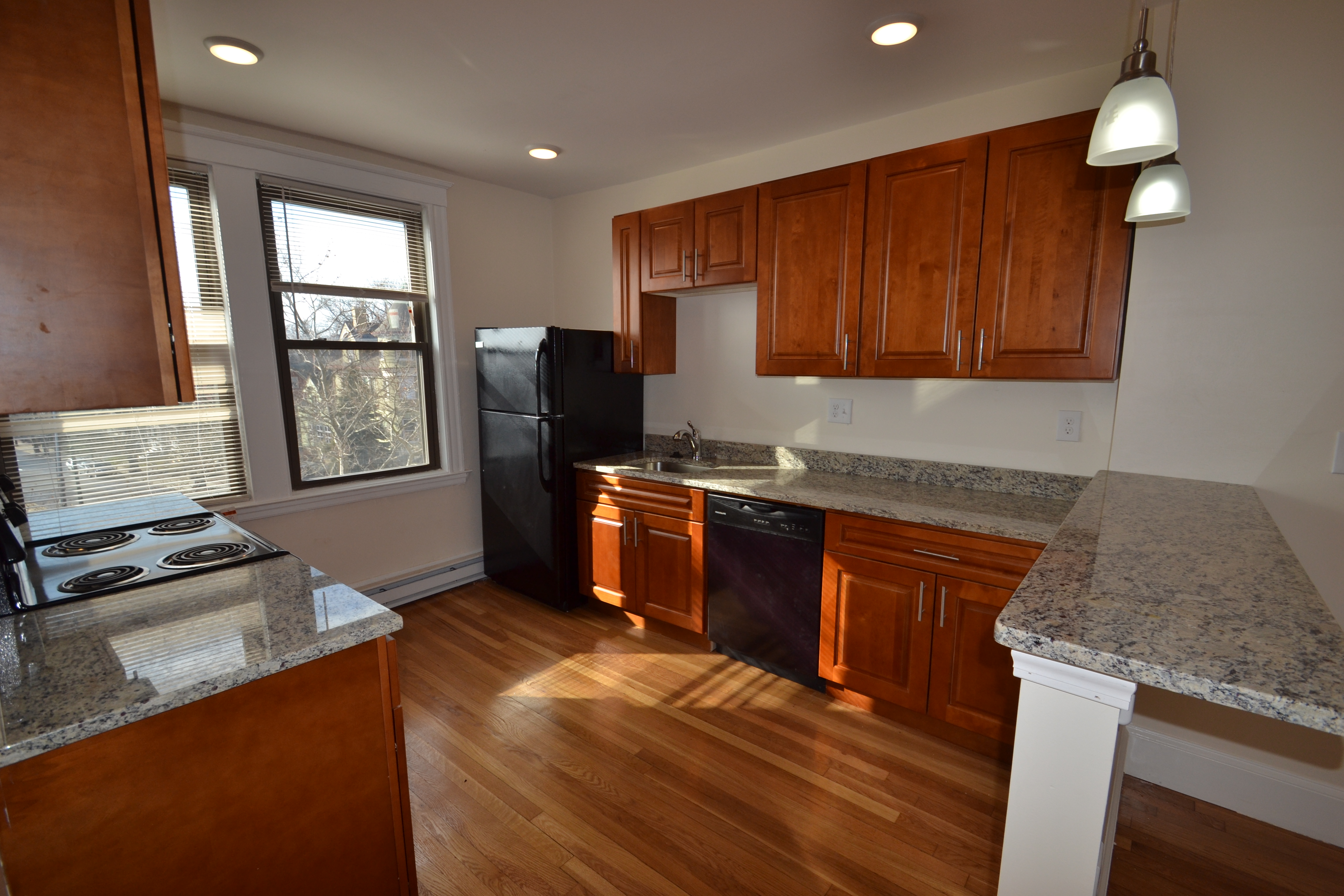 379 Broadway, Winter Hill