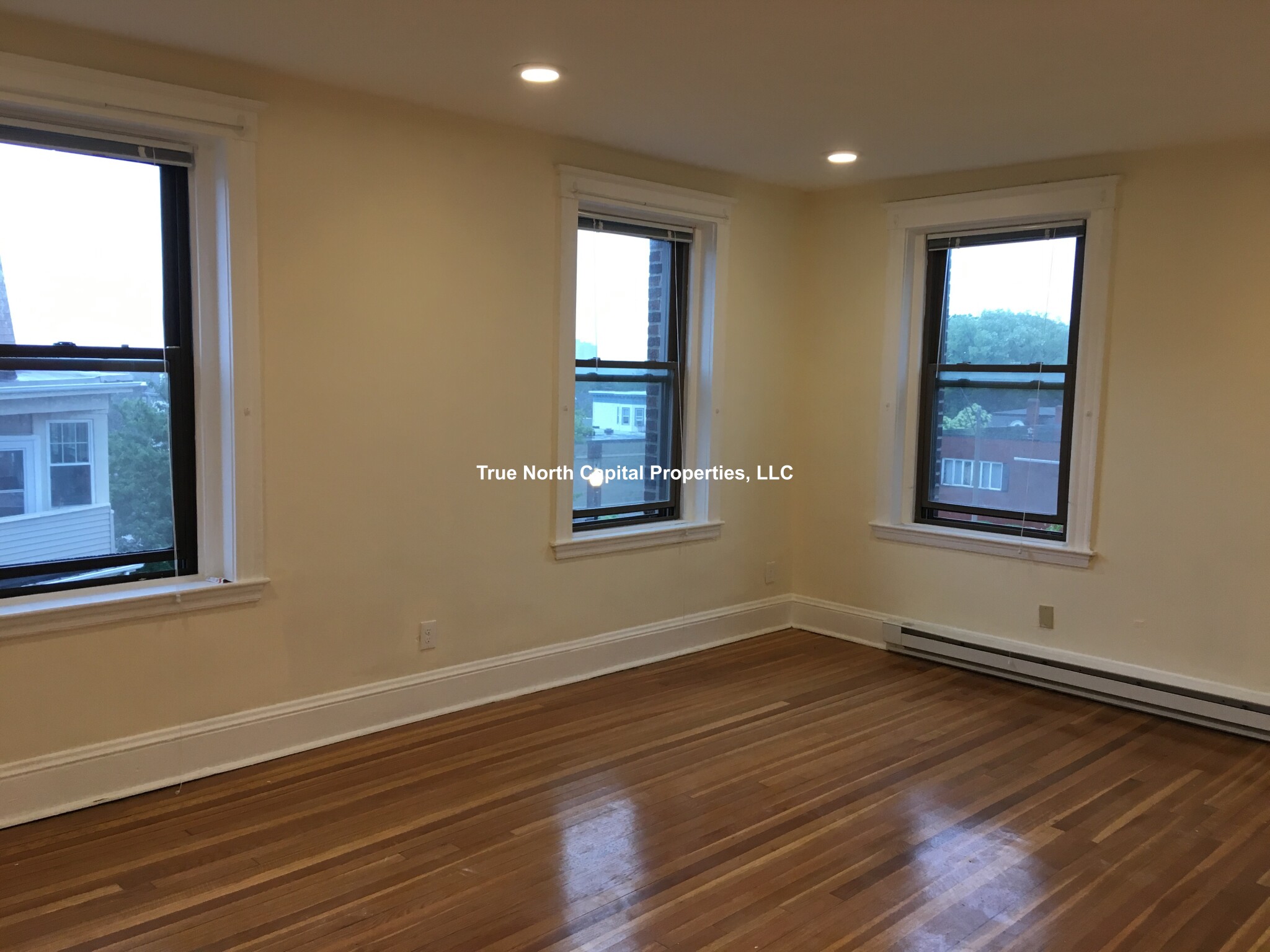 379 Broadway, Winter Hill