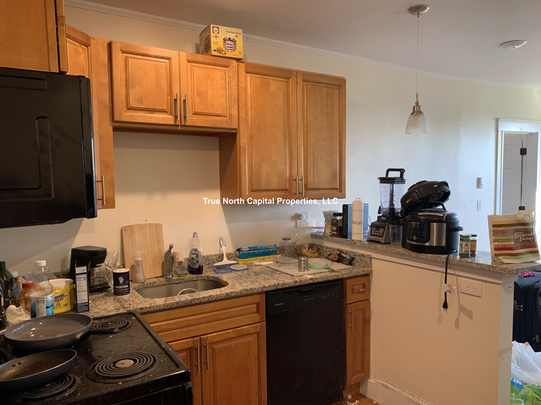 383 Broadway, Winter Hill