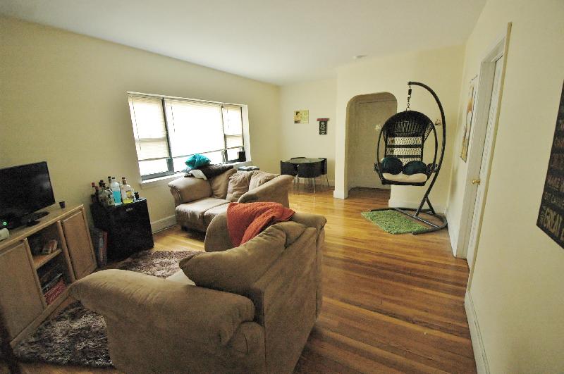 2 bed, 1 bath apartment for rent at 106 Longwood Ave Unit 1, Longwood — photo 6 of 10