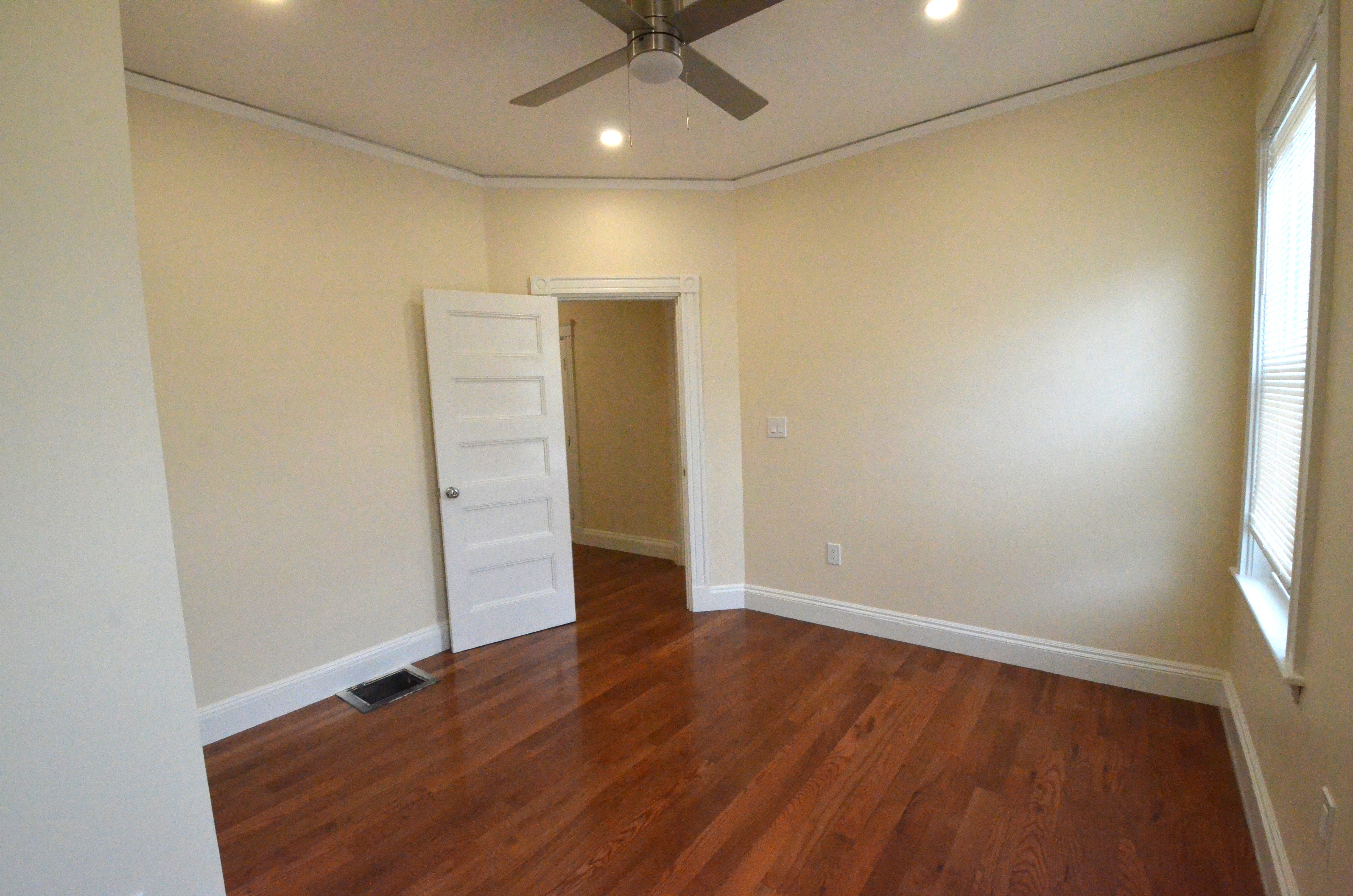 Photo 12 of 175 Belmont St. Unit 3