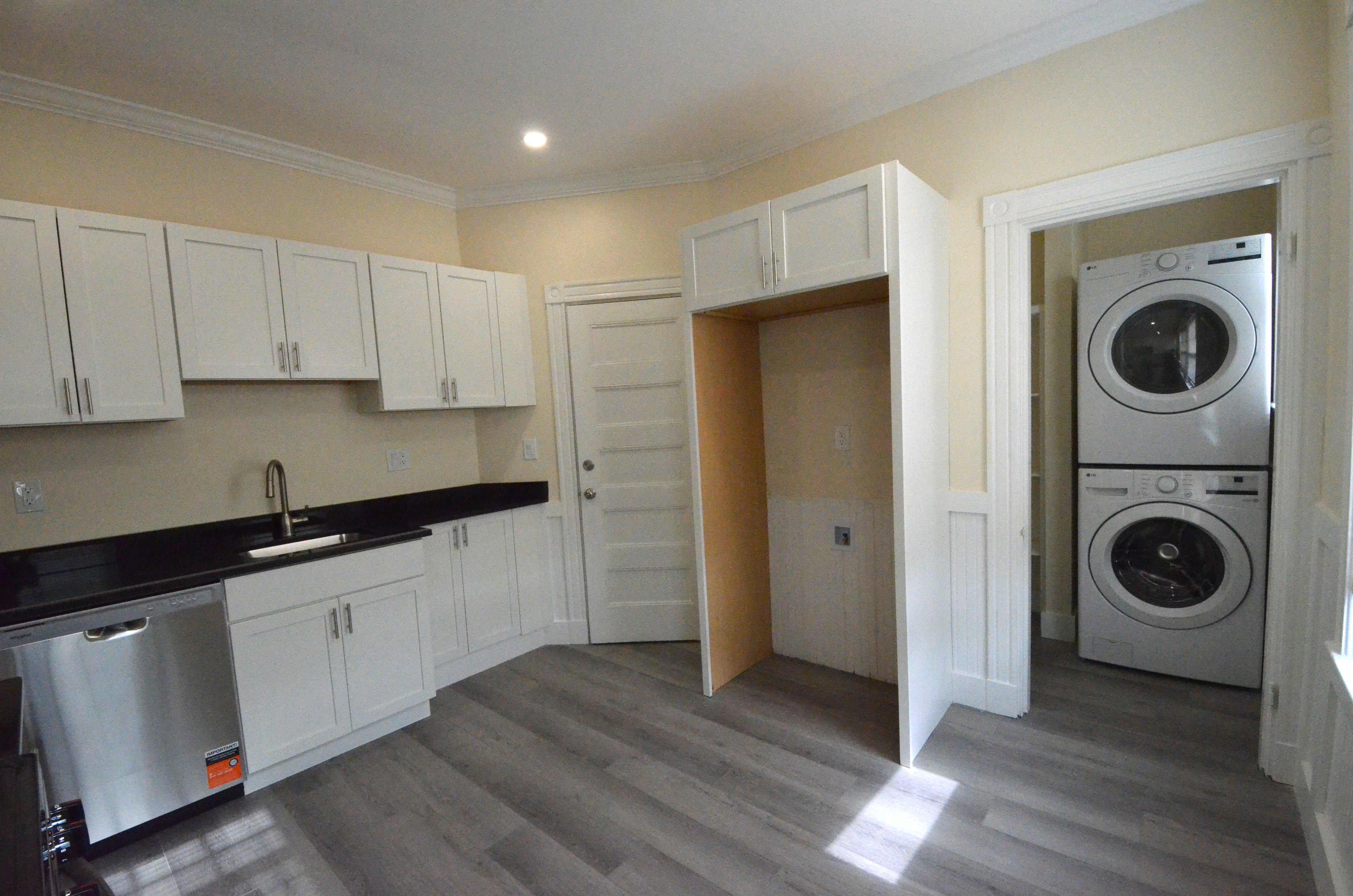 Photo 23 of 175 Belmont St. Unit 3