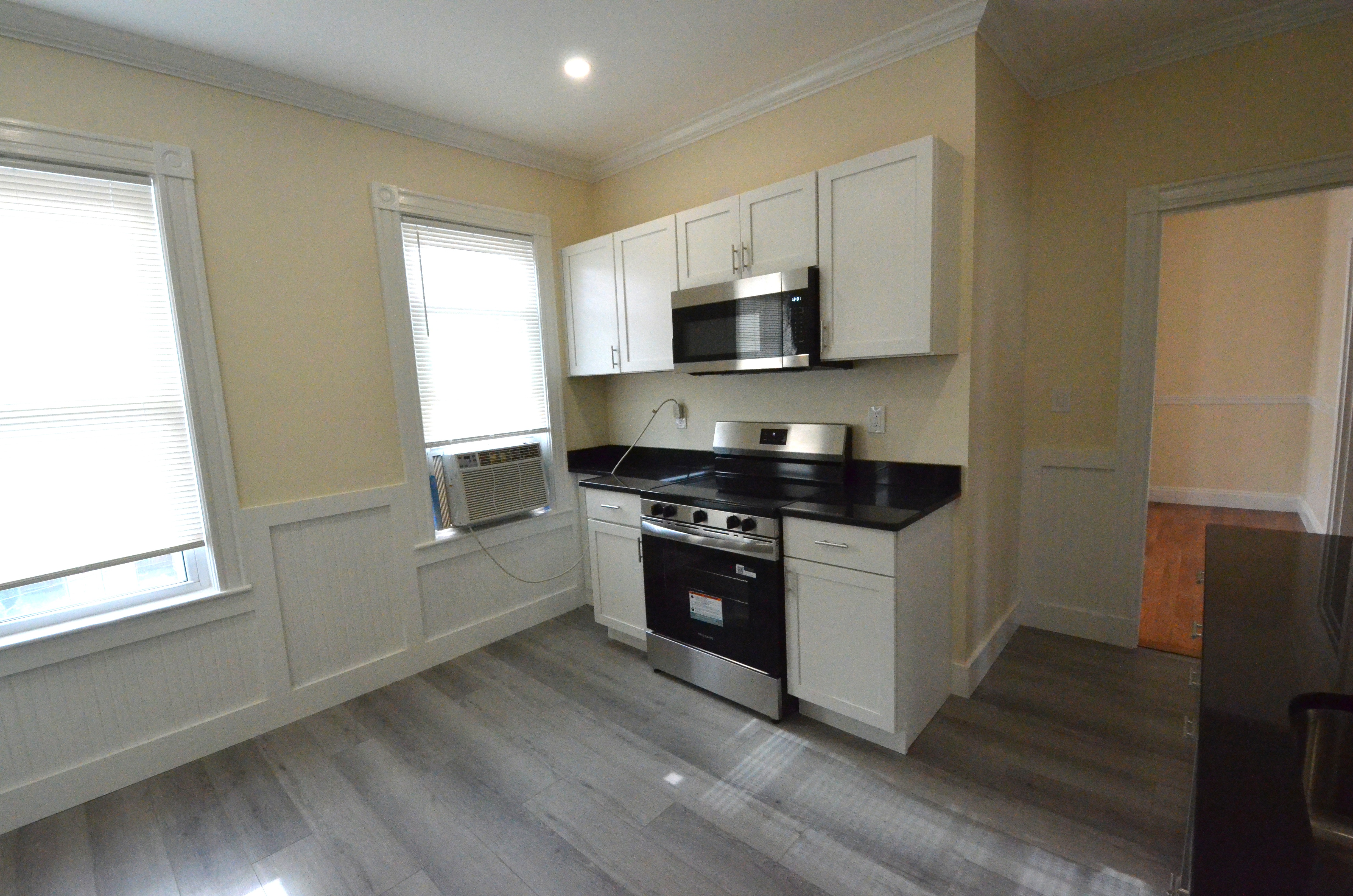 Photo 25 of 175 Belmont St. Unit 3