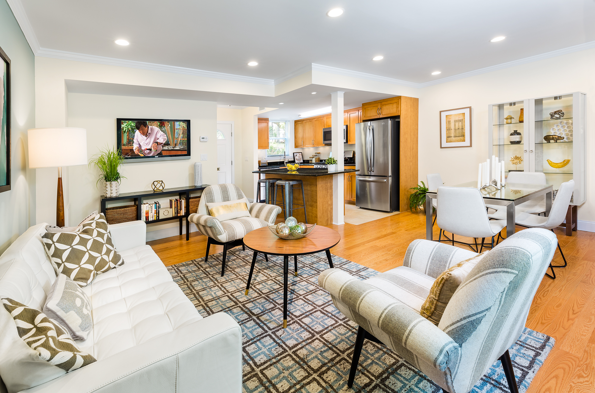 2 bed, 1 bath apartment for rent at 42 Independence Dr, Brookline