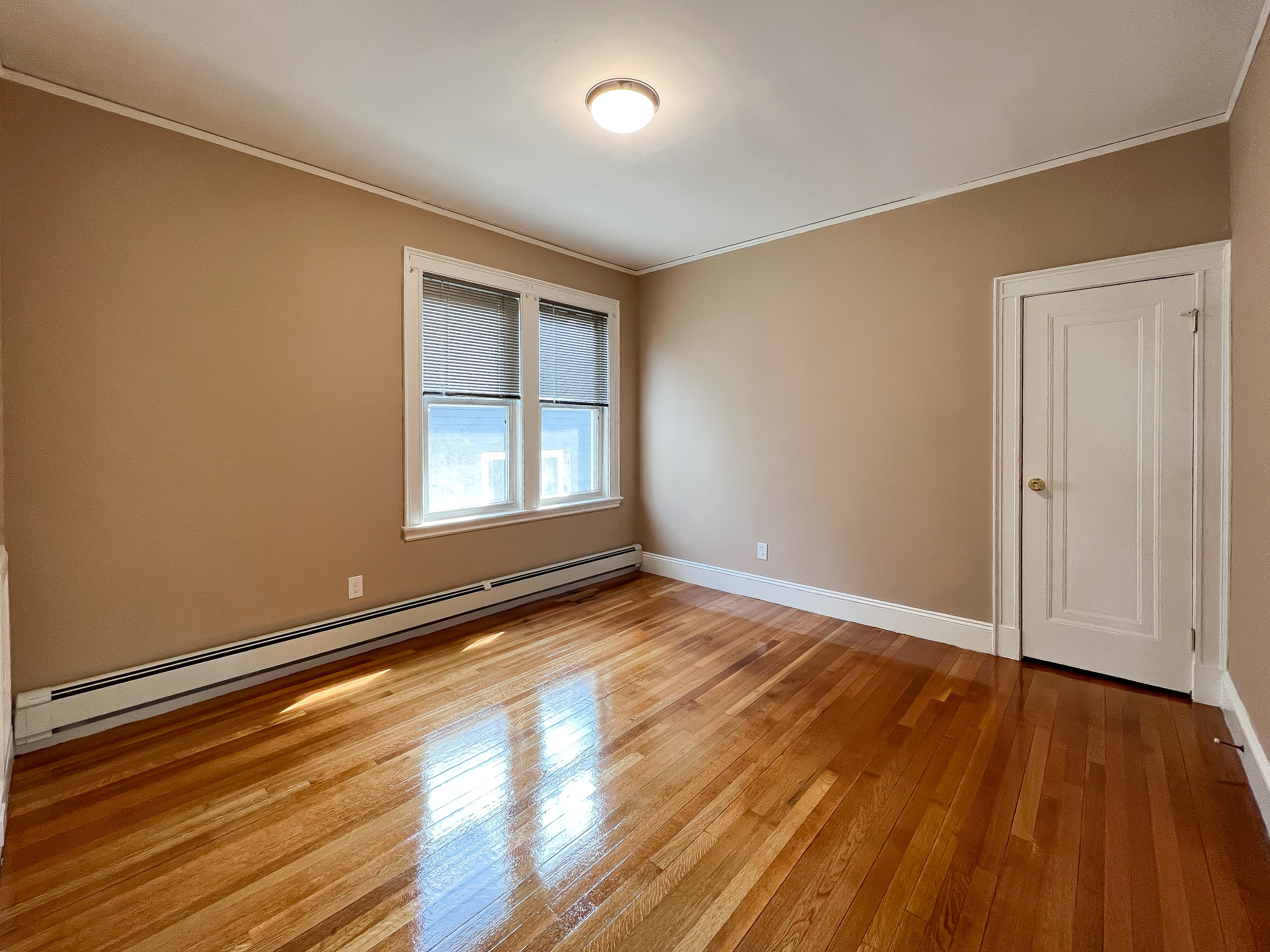 144 Winchester St, Coolidge Corner