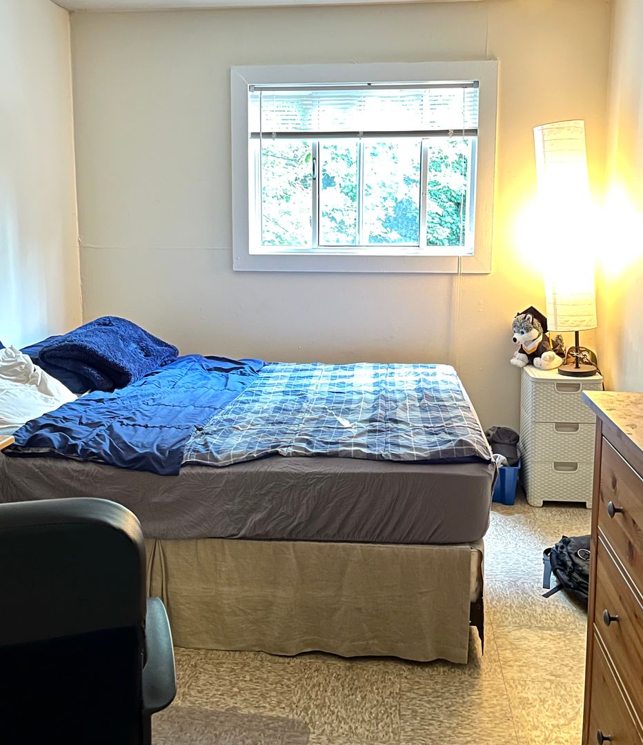 155 Saint Alphonsus St, Mission Hill