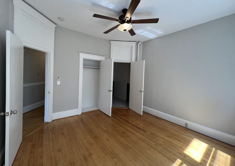 12 Pleasant Ave, Central Square