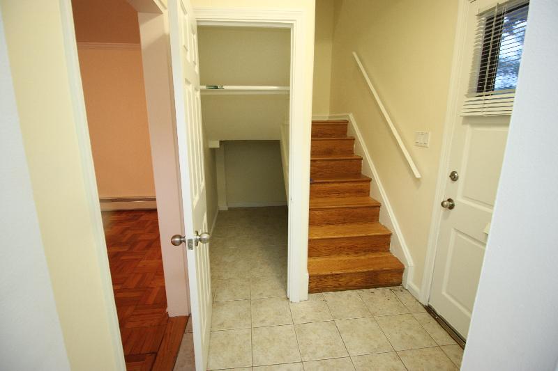 2 bed, 1 bath apartment for rent at 226 Independence Dr, Chestnut Hill — photo 14 of 18