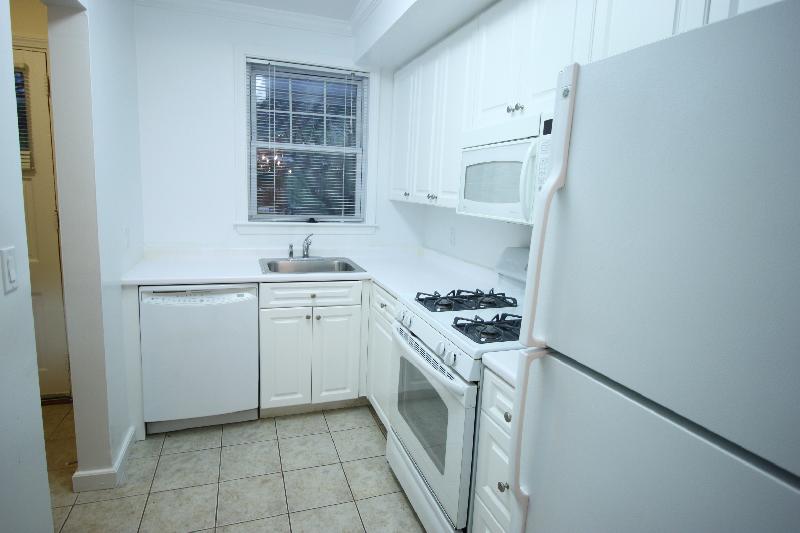 2 bed, 1 bath apartment for rent at 226 Independence Dr, Chestnut Hill — photo 16 of 18