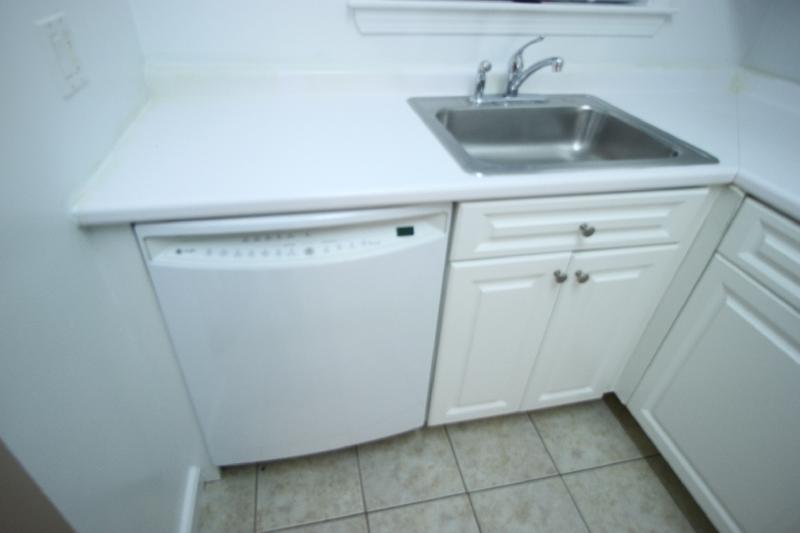 2 bed, 1 bath apartment for rent at 226 Independence Dr, Chestnut Hill — photo 17 of 18