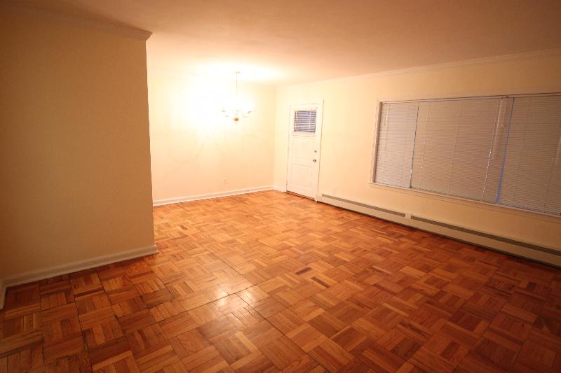 2 bed, 1 bath apartment for rent at 226 Independence Dr, Chestnut Hill — photo 2 of 18
