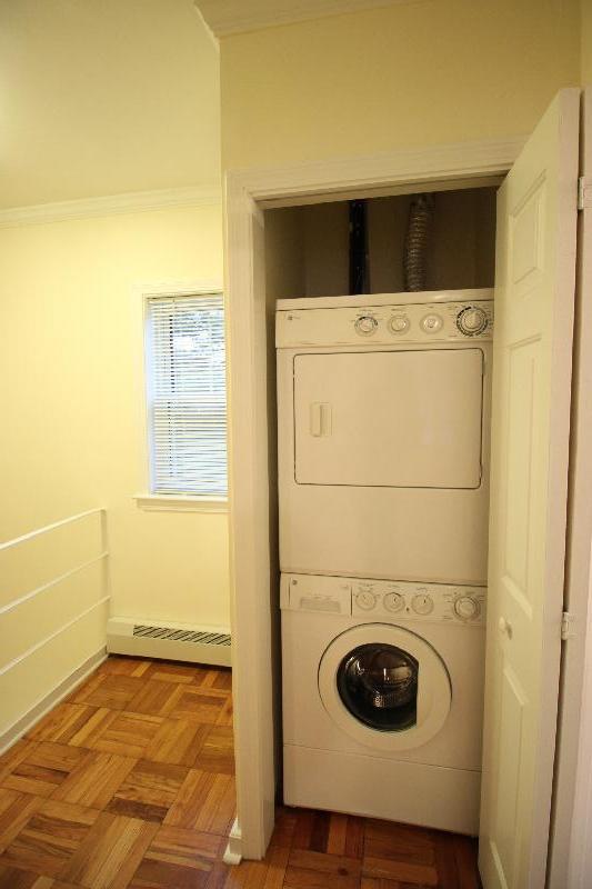 2 bed, 1 bath apartment for rent at 226 Independence Dr, Chestnut Hill — photo 9 of 18