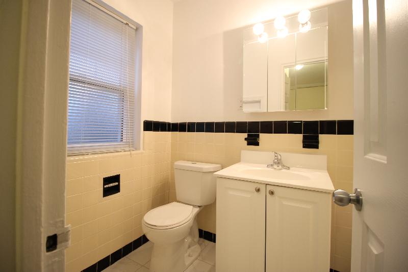 252 Independence Dr, Chestnut Hill