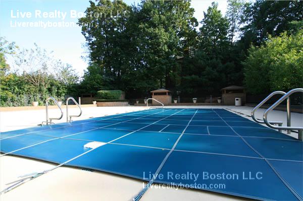 1111 Beacon St, Coolidge Corner