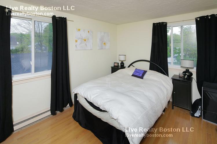 1799 Centre St, West Roxbury