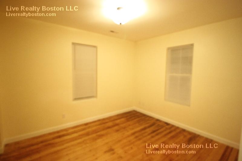 233 Boylston St, Brookline
