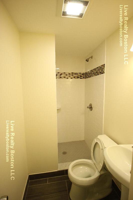 233 Boylston St, Brookline