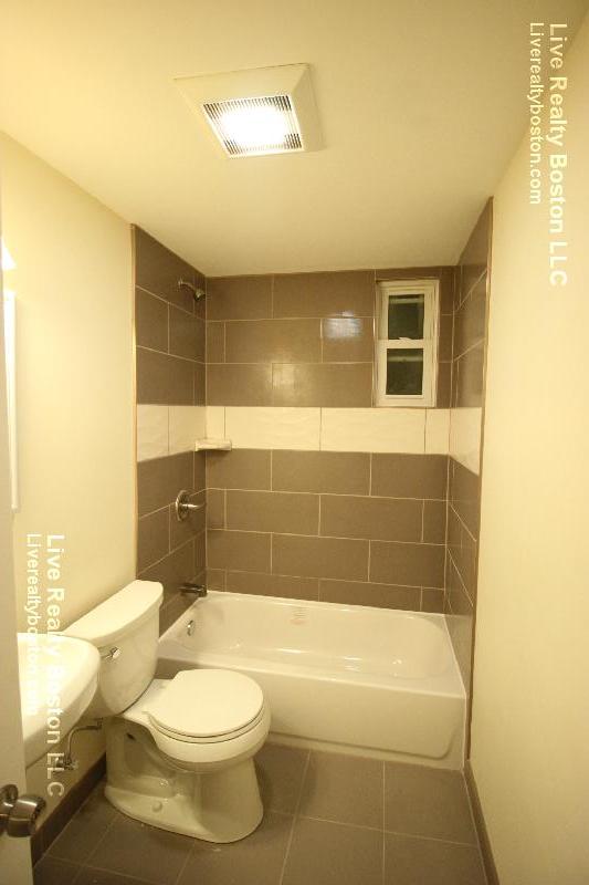 233 Boylston St, Brookline