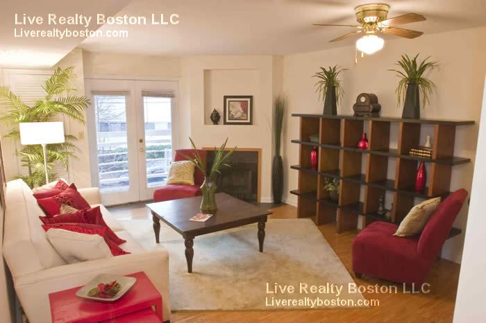 345 Franklin St, Central Square