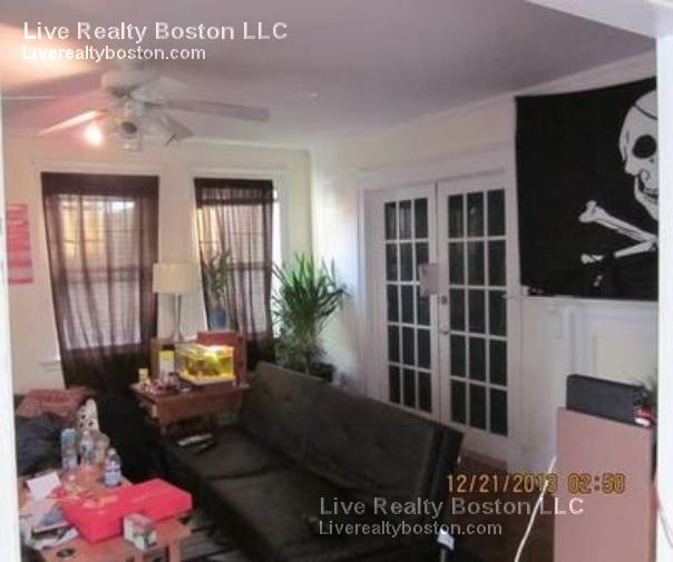 86 Linden St, Allston