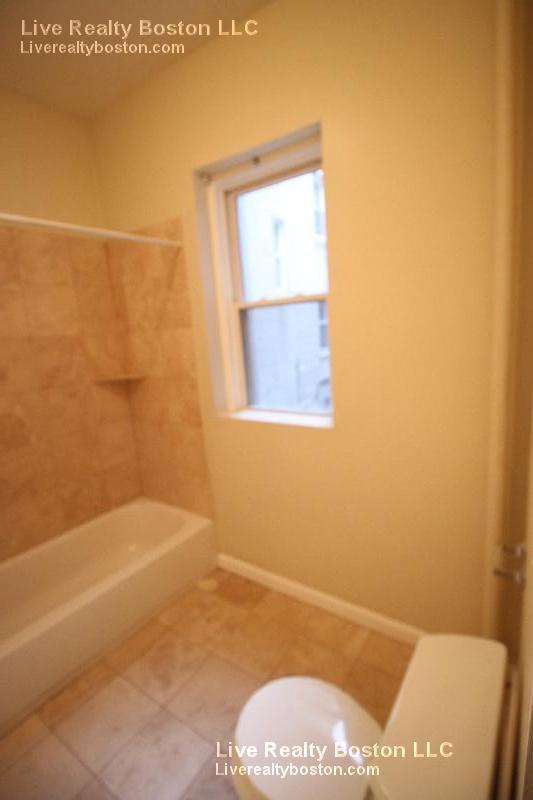 1197 Commonwealth Ave, Allston