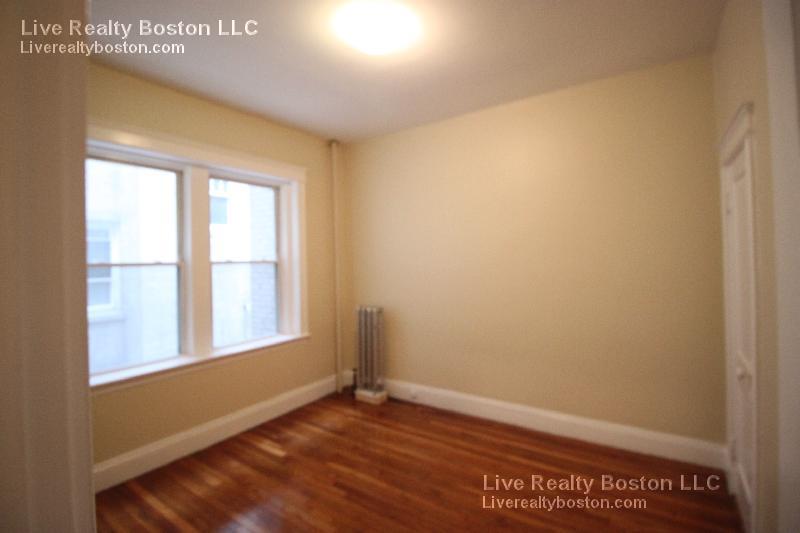 1197 Commonwealth Ave, Allston