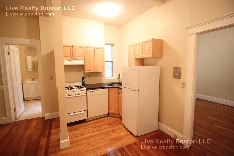 1197 Commonwealth Ave, Allston