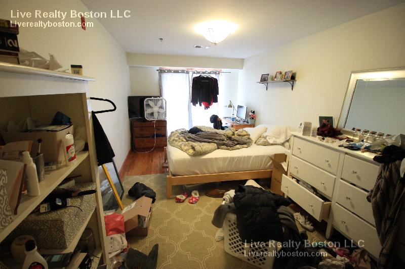 102 Allston St, Allston