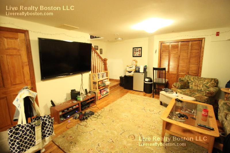 102 Allston St, Allston