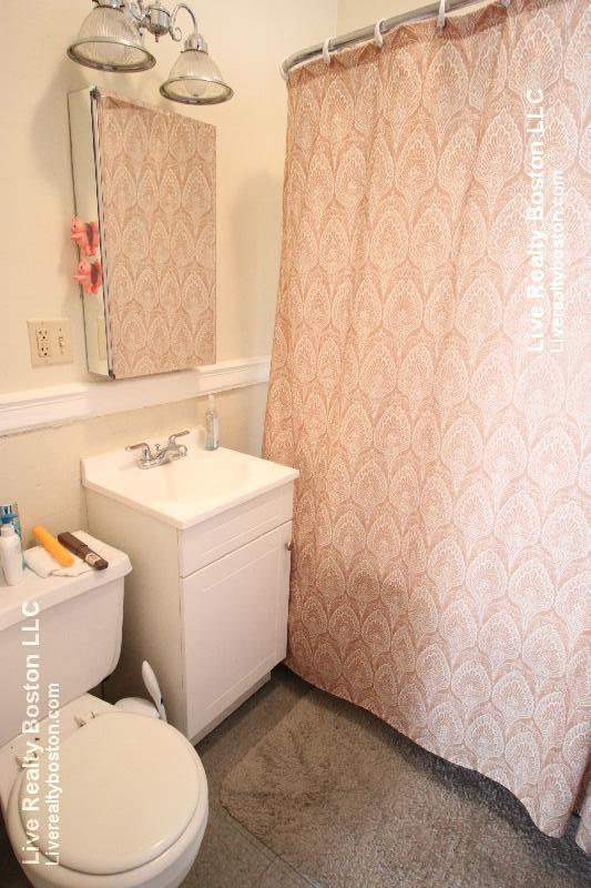 1185 Commonwealth Ave, Allston