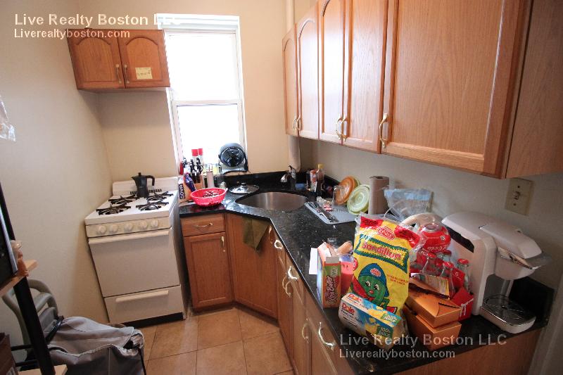 1185 Commonwealth Ave, Allston