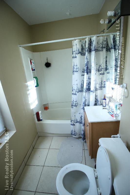 17 Highgate St, Allston