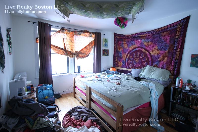 23 Cummings Rd, Brighton