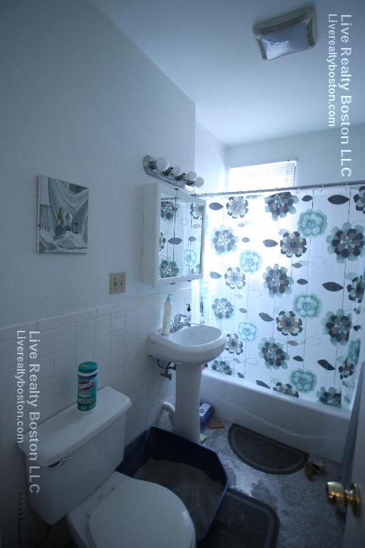 23 Cummings Rd, Brighton