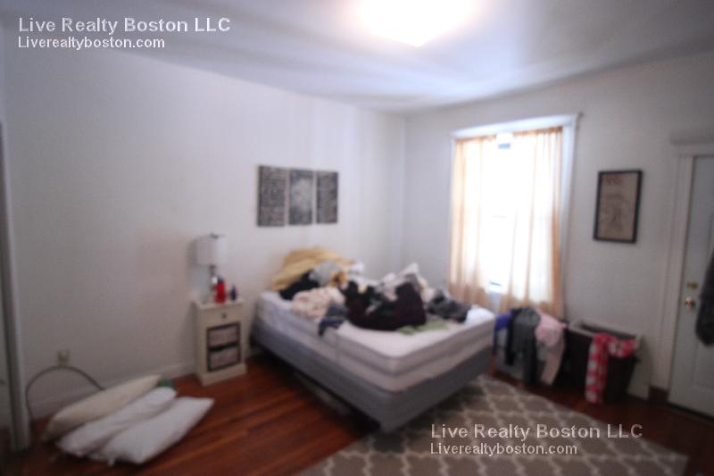 17 Cummings Rd, Brighton