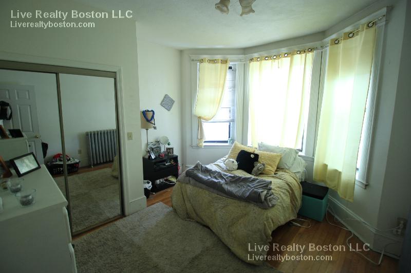1254 Commonwealth Ave, Allston