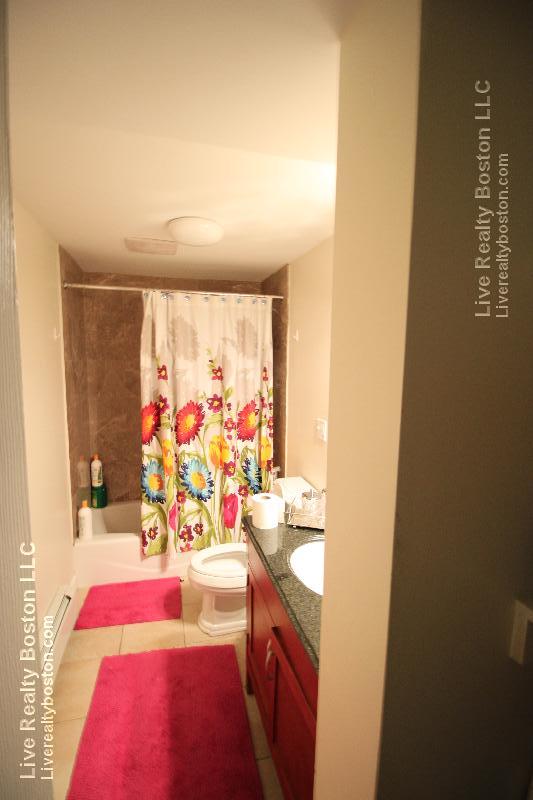 1426 Commonwealth Ave, Brighton